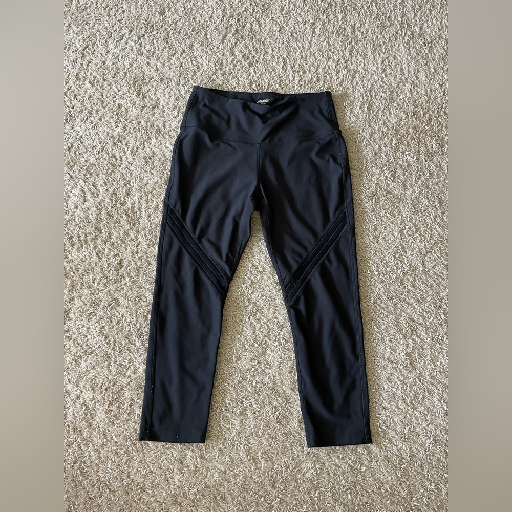 Like new Avia Capri leggings